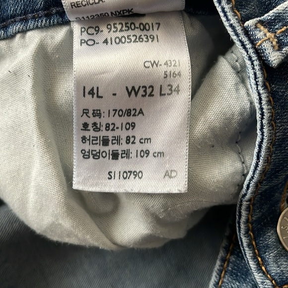 Levi Signature Mid Rise Bootcut - Picture 3 of 3